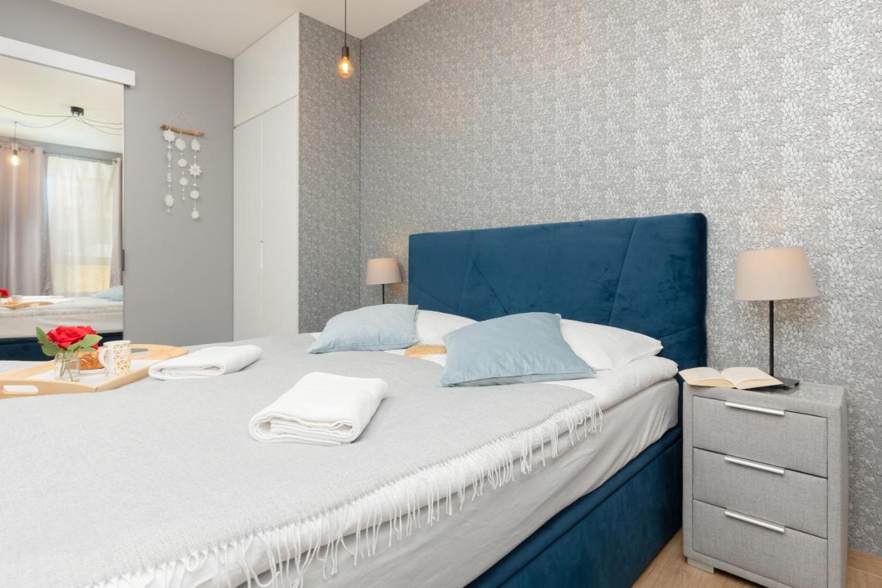 Mokotow With 2 Bedrooms By Renters Lägenhet *